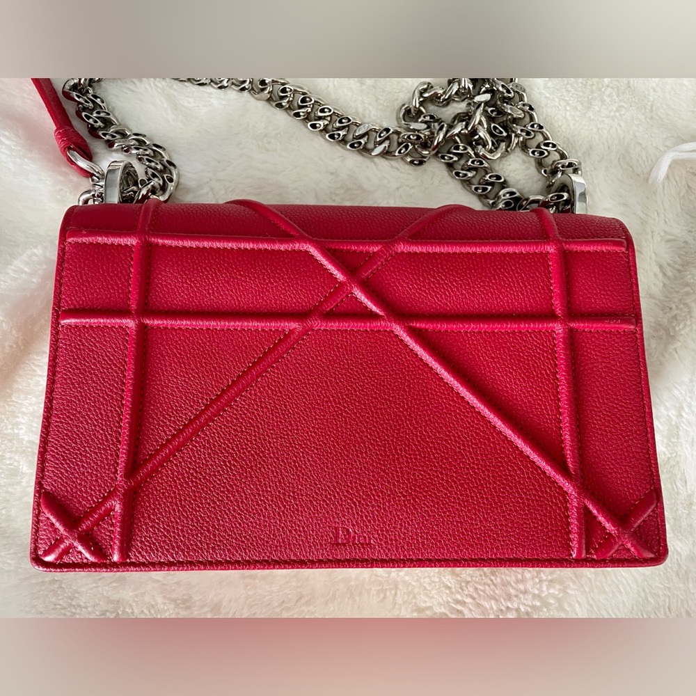 Christian Dior Grained Calfskin Diorama Small Red Crossbody - Picture 5 of 13